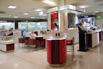 さくら野八戸店 1階化粧品売場 資生堂ショップ | 資生堂の化粧品